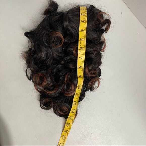 Synthetic Wig Women’s Curls New Without Tags Dark Brown with reddish ends - Picture 4 of 11